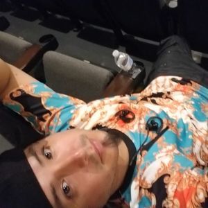 Meet your Posher, Axtuo